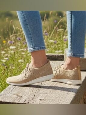 Cole Haan 2 ZERO GRAND Tan Knit Sneakers with Gold Accents, Size 7.5B